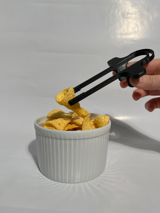 3D printed snack grabber